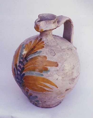 Limassol, Cyprus Medieval Museum, medieval hydria.